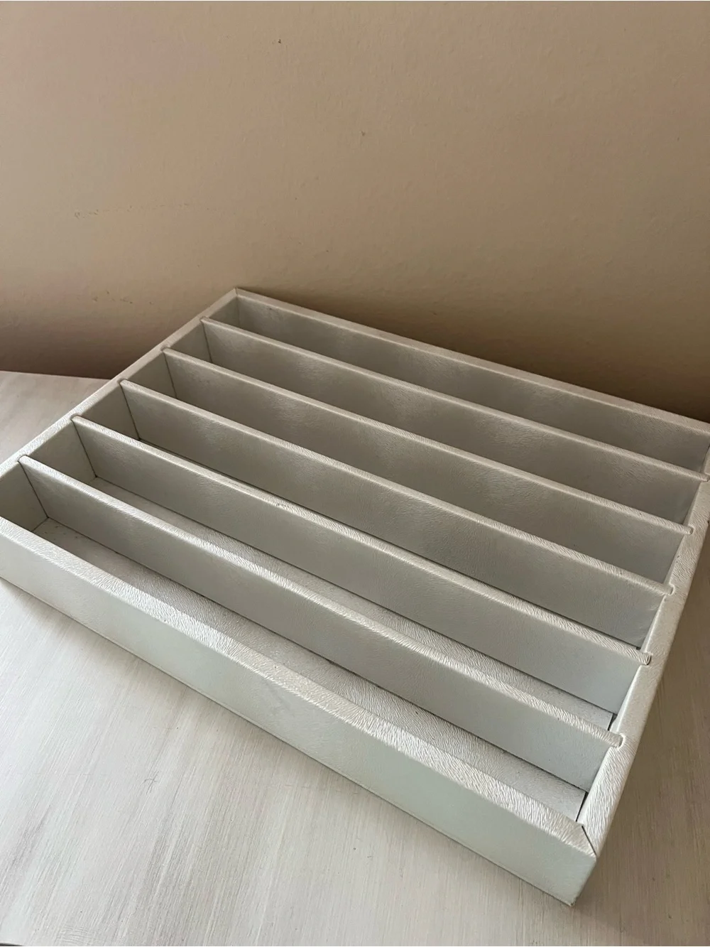 Boutique Sunglasses Display Tray Faux Embossed Leather